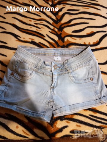 Къси дънкови панталонки , снимка 3 - Къси панталони и бермуди - 40868738