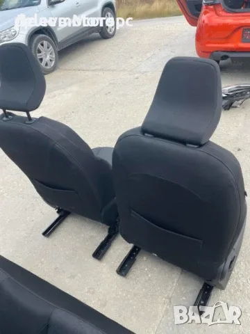 Салон, седалки предни и задни от Renault Clio 5 1. 0 TCe, 101 hp, 5sp. , engine H4D450, 77 000 km, снимка 8 - Части - 56234510