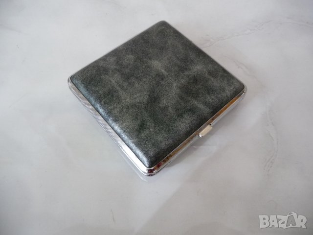 Табакера за цигари за пушачи колекционери и други в сиво