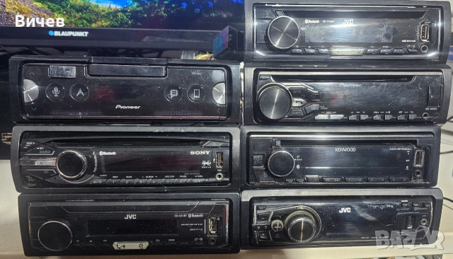 Продавам авто CD-та с Bluetooth