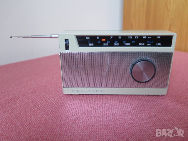Vintage NORDMENDE mikrobox ukw -радио 1963/1964год., снимка 2 - Радиокасетофони, транзистори - 35534791