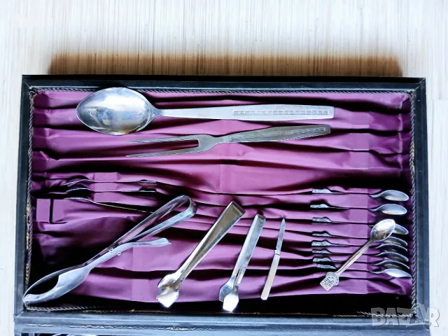 Голям комплект прибори за хранене Трапезица в куфар , снимка 3 - Прибори за хранене, готвене и сервиране - 48739196