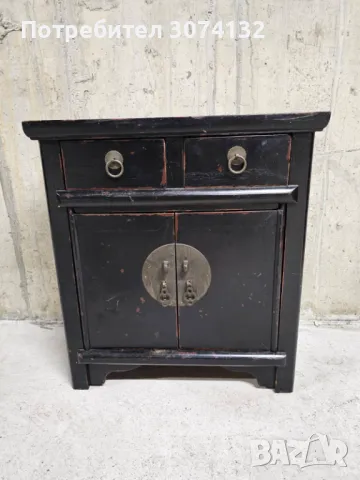 Оргинално Китайско шкафче