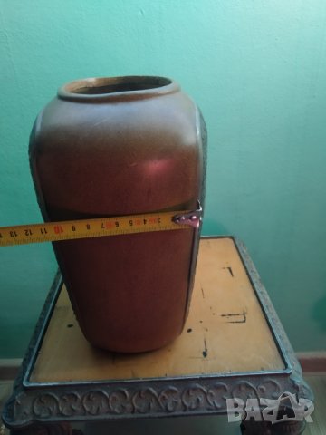 керамична ваза в арт стил, снимка 2 - Вази - 38295776