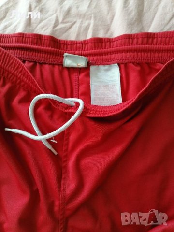 Оригинално яке/горнище Nike+ подарък къси панталони Nike, снимка 3 - Къси панталони и бермуди - 30068684