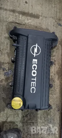 Капак клапани Opel Zafira B 2.2 Direct