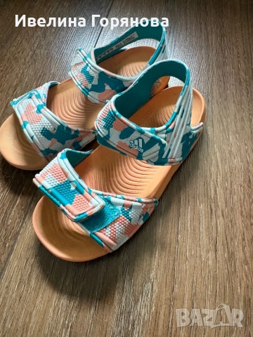 Детски сандали Adidas, номер 27 , снимка 3 - Детски сандали и чехли - 54286075