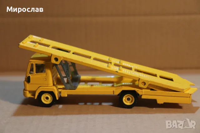 SIKU 1:55 ?? MERCEDES BENZ АВТОВОЗ КОЛИЧКА МОДЕЛ КАМИОН