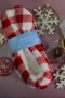 Пухкави пантофи на каре в червено и бяло | Перфектният Коледен подарък за жена , снимка 1