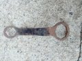 Стар ключ за каруца, снимка 1 - Антикварни и старинни предмети - 38384619