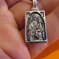 сребърен медальон, сребърно колие икона на Дева Мария с младенеца, Богородица  с надписи на гърба, снимка 1 - Колиета, медальони, синджири - 37536925