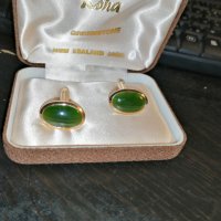 Мъжки позлатени копчета за ръкавели - Greenstone (Нефрит), снимка 1 - Други - 13659384