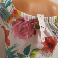 Нова красива лятна блуза с етикет, снимка 4 - Корсети, бюстиета, топове - 27500710