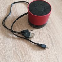 Червена преносима Bluetooth тонколона, снимка 2 - Слушалки и портативни колонки - 42301690