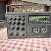 Старо радио,радиоприемник Алпинист 418, снимка 1 - Антикварни и старинни предмети - 33735477
