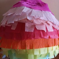 Голяма пинята тема по ваша идея с пръчка ,конфети и подарък фолиев балон по избор, снимка 2 - Декорация за дома - 44338936