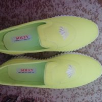 Нови дамски пролетни обувки, снимка 2 - Дамски ежедневни обувки - 32075133