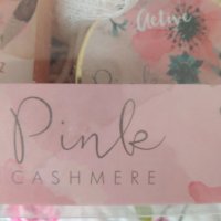 Дамски комплект за тялоPink Cashmere,Нов, снимка 4 - Козметика за тяло - 40109140