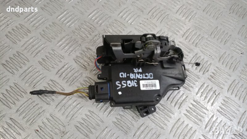 Брава врата Skoda Octavia 2010г.(предна дясна)	, снимка 1