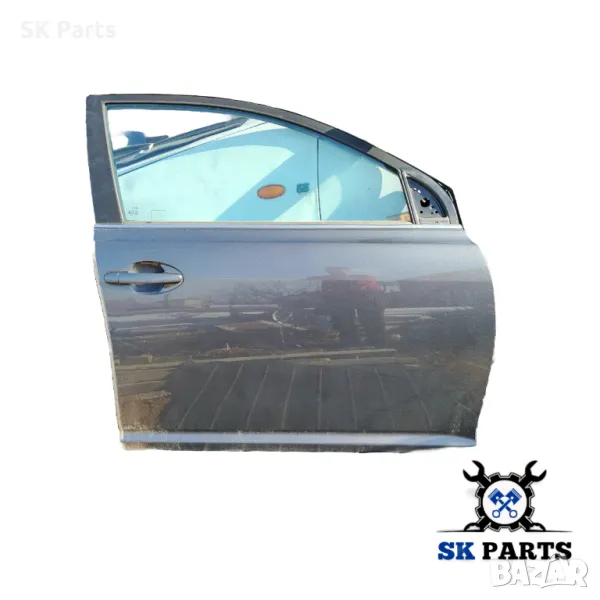 Врата предна дясна за Toyota Avensis /Тойота Авенсис Т25, снимка 1