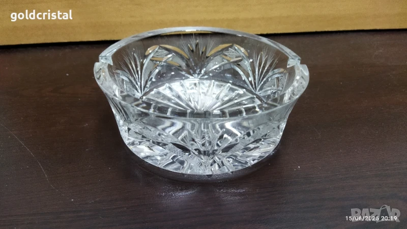 Кристален пепелник серия Зорница , снимка 1