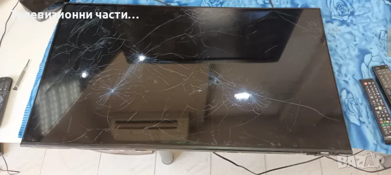 Samsung UE43BU8072U със счупен екран CY-SB043HGEY1V/BN41-02990B BN94-17381Z/BN44-01109C L43E6_BDY, снимка 1
