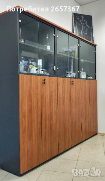 Секция с витрина на " Dromeas ", снимка 1