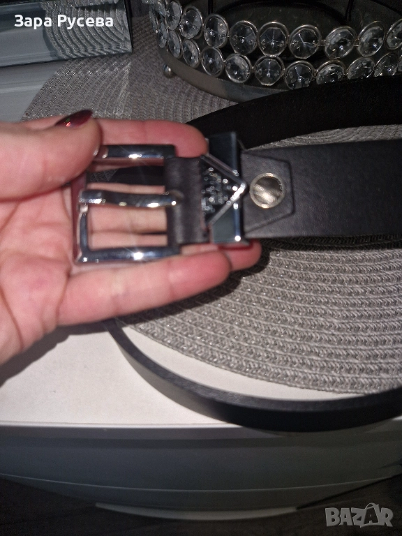 Prada естествена кожа кола, снимка 1