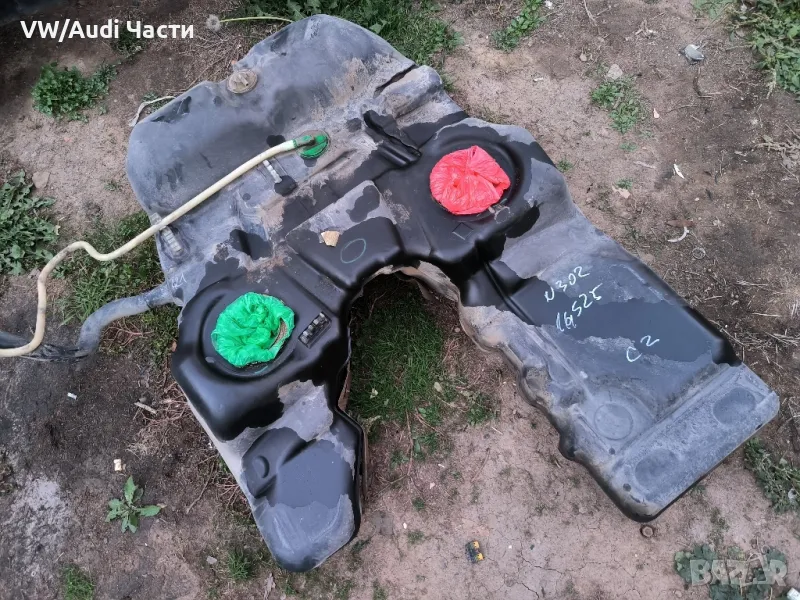 Резервоар за Фолксваген Туарег Порше VW Touareg Porsche Cayenne Audi Q7 7L0201085A, снимка 1