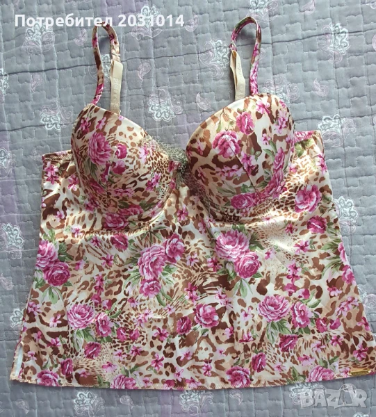 Ново бюстие Пиер Карден , снимка 1