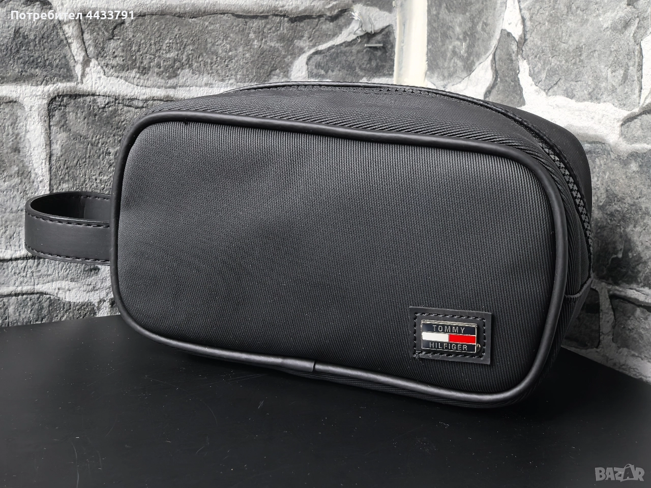 Tommy Hilfiger чанта тип несесер , снимка 1
