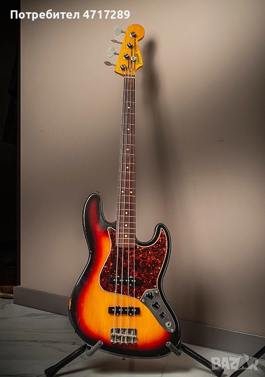 Fender Jazz Bass – Made in Mexico (2002) – + калъф и стойка, снимка 1