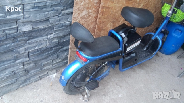 ел.скутер със нови батерии гаранция, снимка 2 - Мотоциклети и мототехника - 52677284
