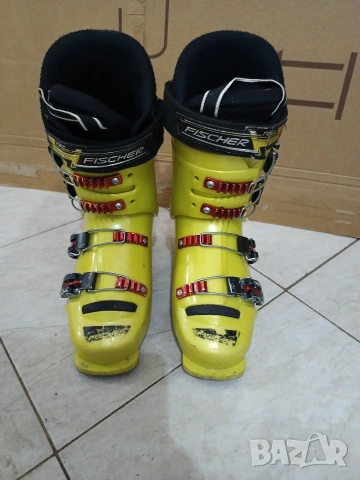   Детски ски обувки Fischer RC4 JR, 37-37.5 номер, снимка 2 - Зимни спортове - 53149347