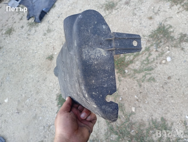 Декоративен капак двигател фолцваген голф 3 пасат Венто 1.9ТДИ 028103935A, снимка 2 - Части - 51826849