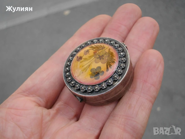 СТАРА ПОСРЕБРЕНА КУТИЙКА ЗА ХАПЧЕТА , снимка 2 - Антикварни и старинни предмети - 51204161