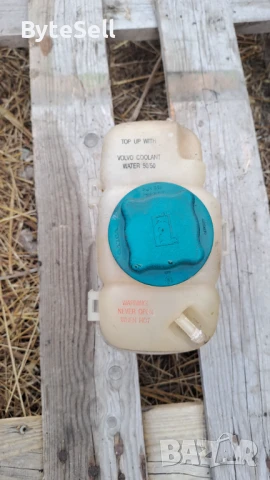 Разширителен съд антифриз за Volvo S60 2005г, снимка 2 - Части - 51315583