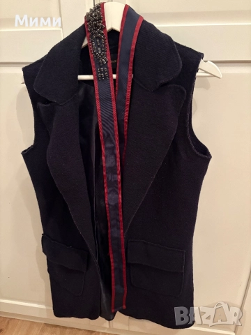 Вълнен елек с колан