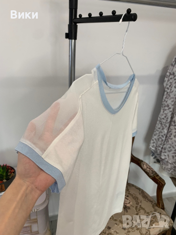 Красив модел дамска тениска в размер M-L, снимка 4 - Тениски - 44614464