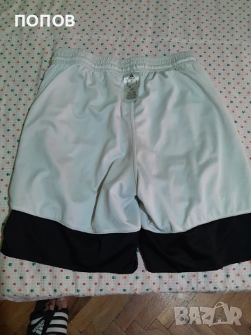 Оригинални Къси панталони Adidas-L, снимка 6 - Къси панталони - 51007329