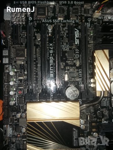 Продавам компютър ASUS X79 Deluxe, 4ядрен i7-3820,16GB RAM, Sapphire R9 290Tri-X, SSD 250GB+1TB HDD, снимка 16 - Геймърски - 36721636