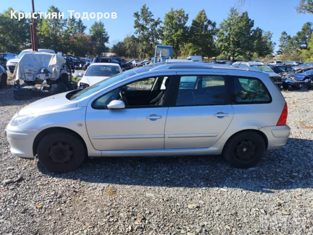 Peugeot 307 facelift 1.6 hdi на части, снимка 3 - Части - 47613014