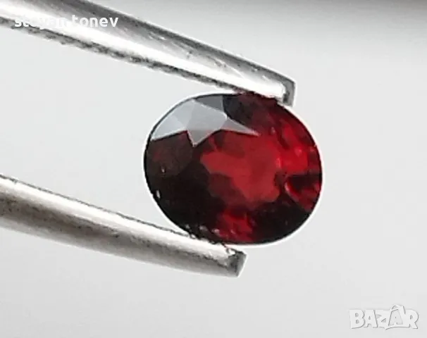 Рядък ненагряван кърваво червен рубин с VS чистота - 0.48кт.! Сертифициран! Нов!, снимка 7 - Други - 50028081