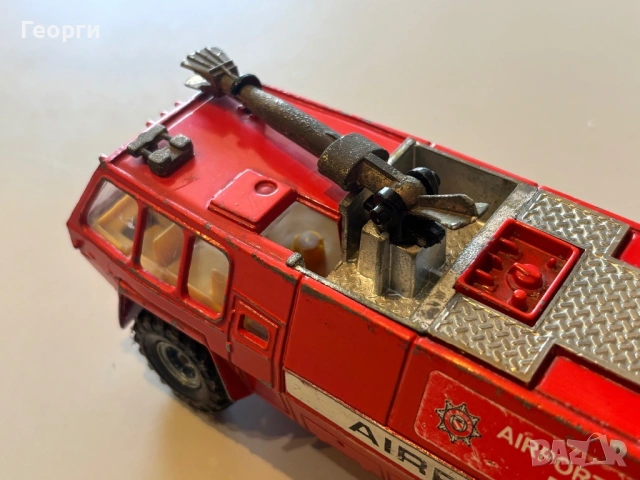 Corgi Метално камионче пожарна, снимка 13 - Колекции - 53923458