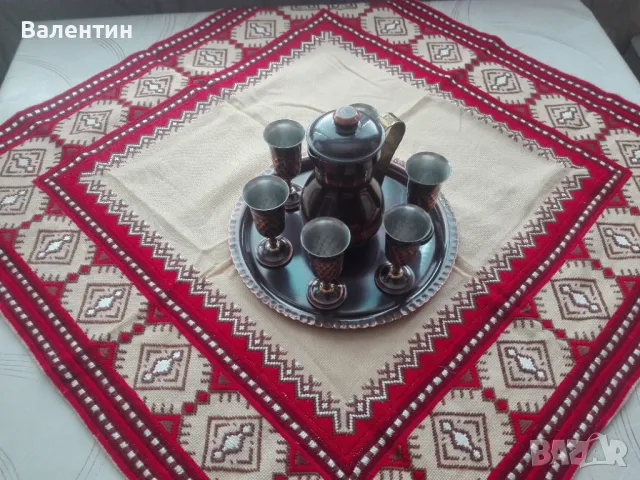 Сервиз за греяна ракия от кована мед