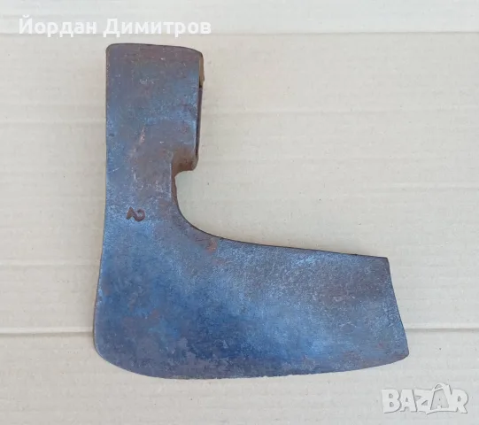 Стара голяма брадва
