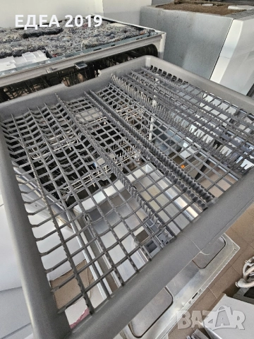 Съдомиялна за частично вграждане Grundig, снимка 9 - Съдомиялни - 51769185