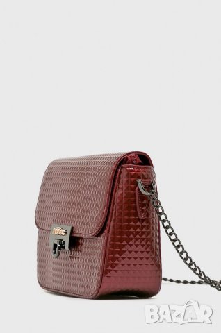 Елегантна, малка, лачена чанта в бордо, снимка 3 - Чанти - 30560041