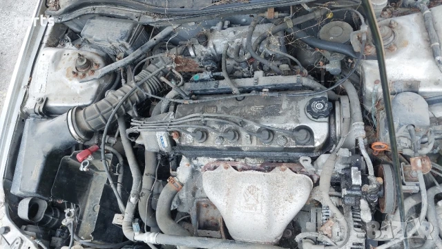 Хонда Акорд На части 2.0 Бензин, снимка 6 - Части - 50744594