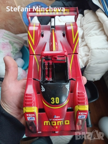 Ферари 333 със мащаб 1:18 на Хотуилс без зъбележка, снимка 2 - Коли, камиони, мотори, писти - 52857249